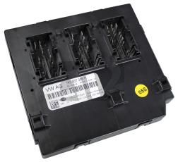 VOLKSWAGEN-VW 1K0937086S HELLA 5DK00965609